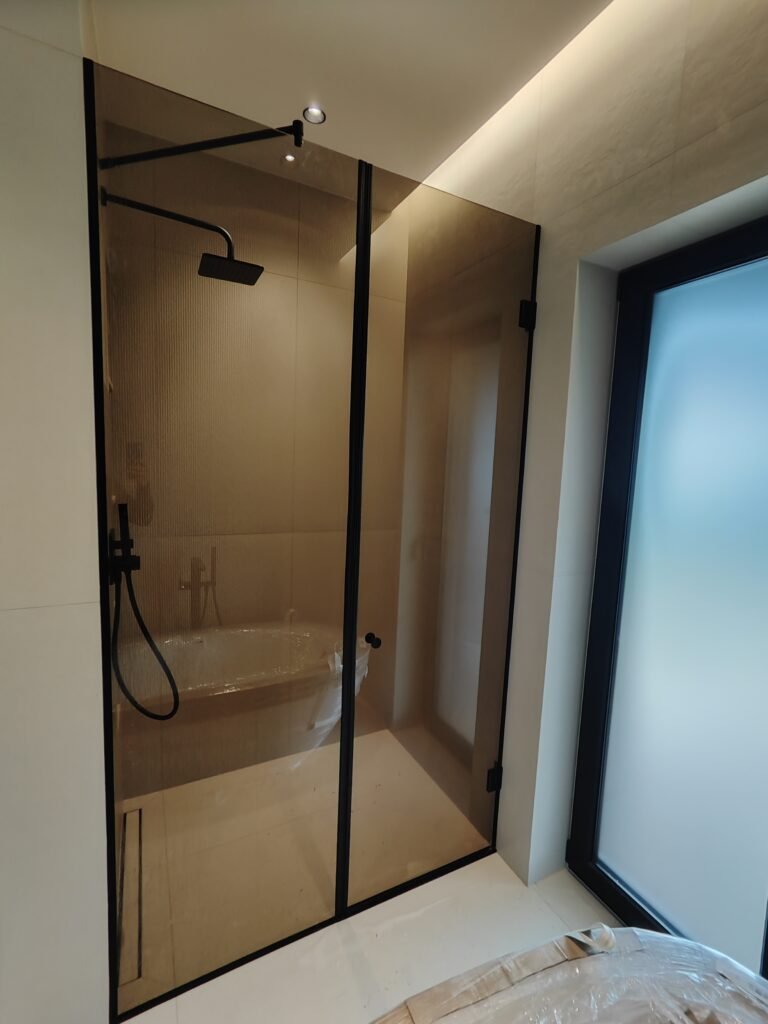 Dušo kabina | Pajuriostiklas.lt